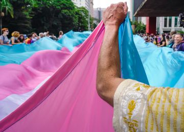 Pessoas trans podem mudar de nome mesmo sem cirurgia. É só ir ao cartório