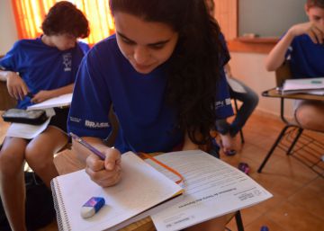 É possível avançar em educação no Brasil sem aumentar os gastos. Os exemplos do exterior mostram isso