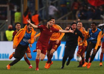 Roma ‘remonta’ no Olímpico e elimina Barcelona da Champions League