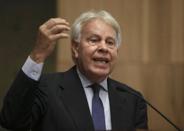 Felipe González: “A ausência de Lula é um problema para a democracia”