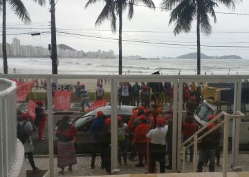 MTST ocupa triplex no Guarujá: “Se é do Lula, o povo pode ficar”