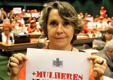 As mulheres que combatem o abuso sexual de meninos no futebol