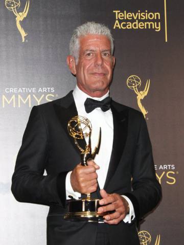 Nove frases que resumem a genialidade irreproduzível de Anthony Bourdain