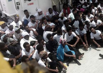 Refugiado a bordo do barco Aquarius: “O que vou fazer? Estou no meio do mar. Isso pode durar um mês?”