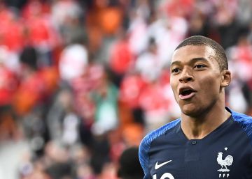 França avança para a oitavas de final e elimina Peru