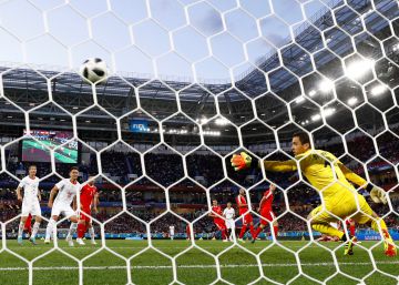 Suíça bate a Sérvia de virada e Brasil fica a um empate das oitavas