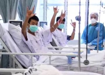 As primeiras imagens dos meninos no hospital