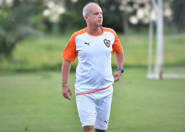 O técnico brasileiro que quer realizar o sonho dos meninos resgatados na Tailândia