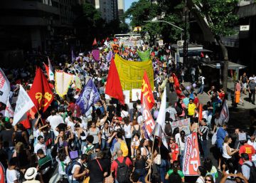 Justiça do RJ condena à prisão 23 participantes de protestos em 2013 e 2014
