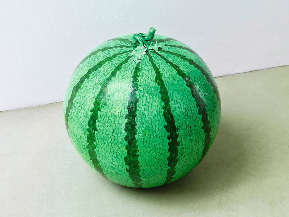 ‘Watermelon’ (2006), uma melancia de porcelana chinesa.