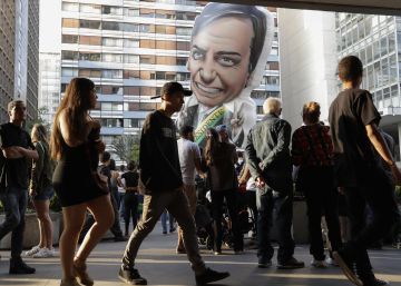 Datafolha: empate quádruplo em 2º lugar e pouco efeito para Bolsonaro após ataque