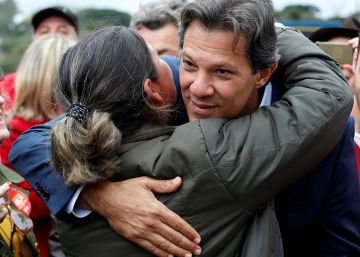 Ibope: Bolsonaro vai a 28% e Haddad, com salto a 19%, se isola em segundo lugar