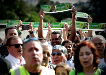 A máquina de ‘fake news’ nos grupos a favor de Bolsonaro no WhatsApp