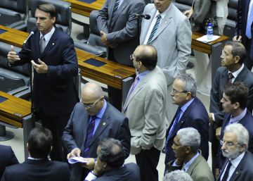 Bolsonaro vai de ‘outsider’ a candidato do establishment em uma semana