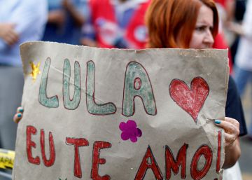 Manifestações em Curitiba em apoio ao ex-presidente Lula, em imagens