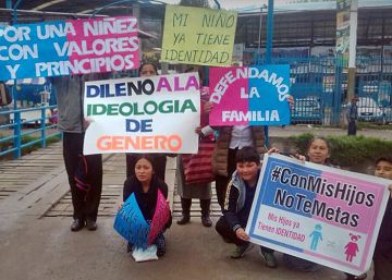 ‘Não se meta com meus filhos’: movimento contra políticas de gênero na América Latina corteja Bolsonaro