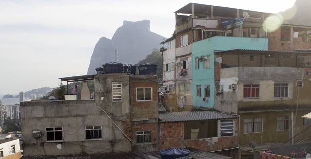 Alerta Rocinha 24hs, grupo de WhatsApp reúne cerca de 130 moradores de uma das maiores favelas do Brasil