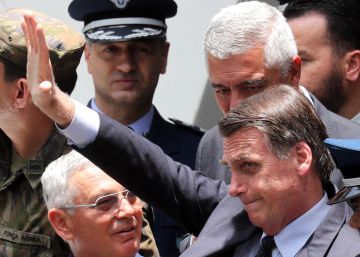 Bolsonaro afirma que acabará com a intervenção federal no Rio