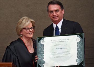 Bolsonaro faz discurso moderado e ouve Rosa Weber criticar intolerância com minoria