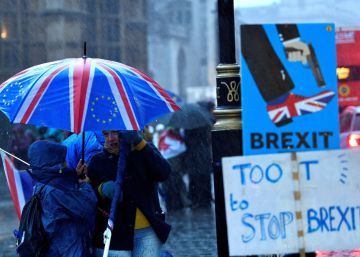 Impasse sobre o Brexit dá esperança a partidários de um segundo referendo
