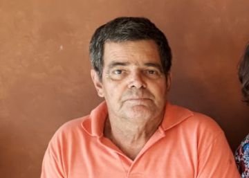 Seu Luiz Castro, com a mulher Ivaneth e um dos filhos, Davi.