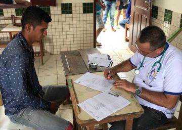 O lobby da classe médica que influenciou a decisão de encerrar o programa Mais Médicos