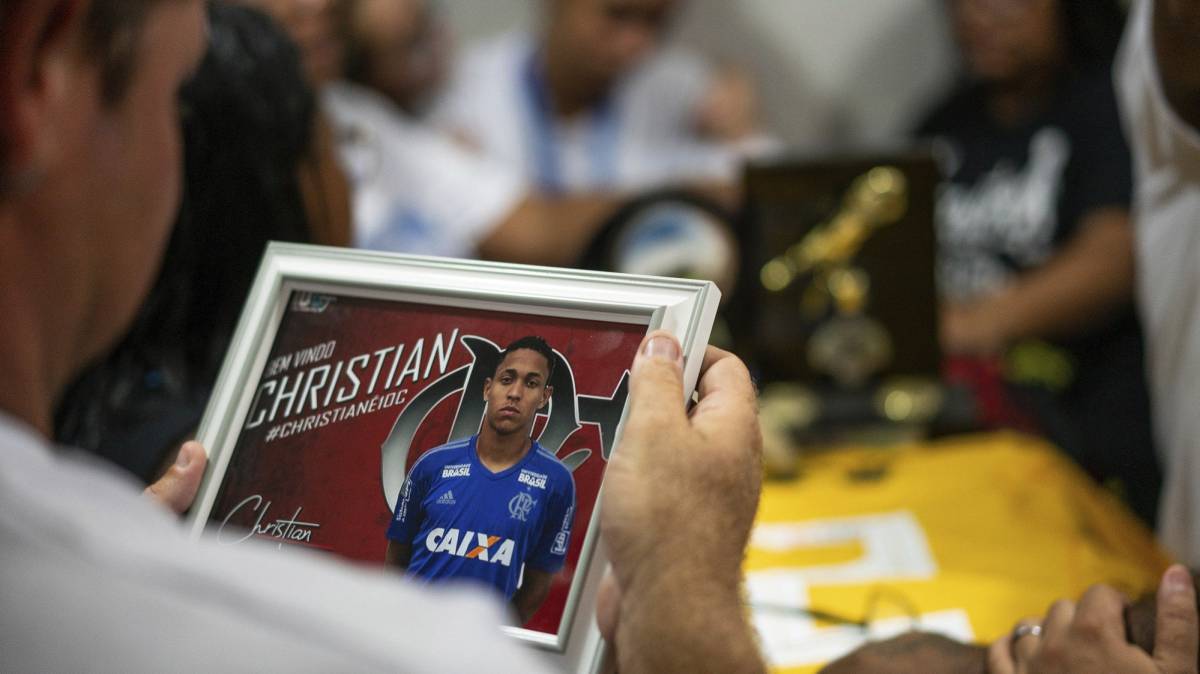 O goleiro Christian Esmerio, de 15 anos, um dos mortos.