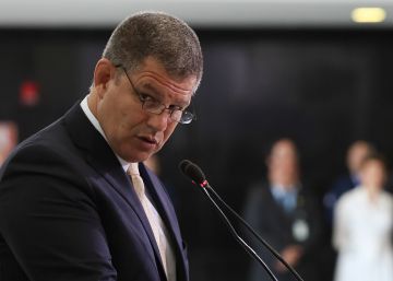Bolsonaro demite Bebianno, mas o elogia em vídeo, na tentativa de atenuar crise