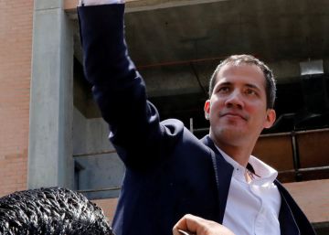 Guaidó volta à Venezuela e desafia Maduro: “Continuamos, não há medo”
