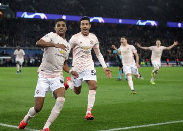 Manchester United marca nos acréscimos graças a VAR e derruba o PSG nas oitavas da Champions