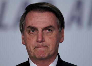 Desconfiança dos investidores com Bolsonaro cresce e dólar supera 4 reais