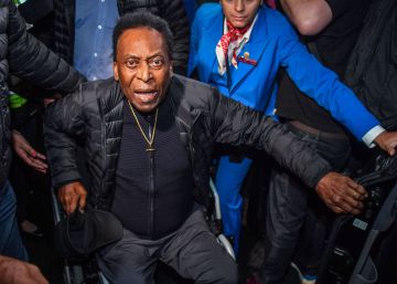 Pelé é internado em São Paulo após passar por cirurgia na França