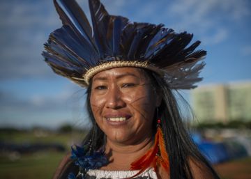 As caras do acampamento indígena em Brasília