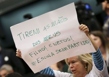 Campanha “anti-doutrinação” contra professores eleva estresse em sala de aula