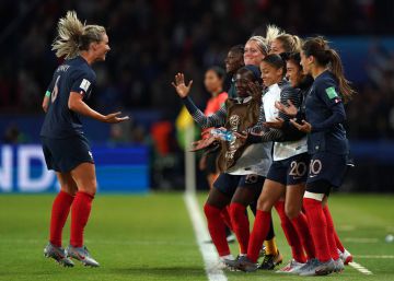 França goleia a Coreia do Sul na abertura da Copa do Mundo feminina
