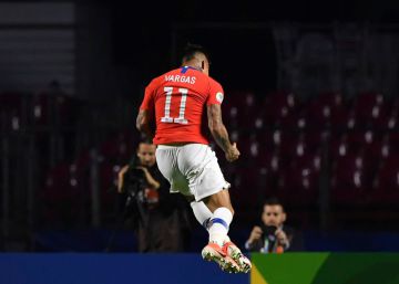 Com dois de Vargas, Chile goleia o Japão e fecha primeira rodada da Copa América