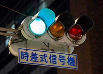 Semáforo azul no Japão e domingo na sexta-feira em Dubai: 40 dados úteis para viajantes