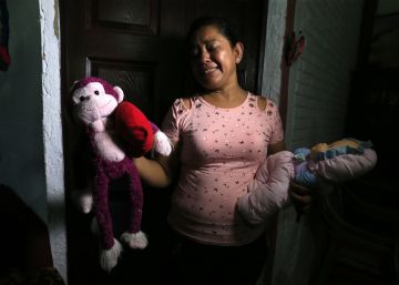 “Ele queria dar um futuro melhor à filha”, conta mãe e avó dos migrantes que se afogaram
