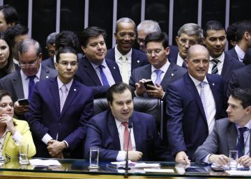 Policiais são os mais poupados na primeira etapa de votação da reforma da Previdência