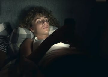 Que fazer diante do ‘phubbing’, quando sua companhia olha mais para o celular do que para você