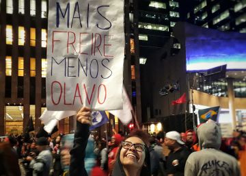 Multidão faz ato pela educação em São Paulo, mas mobilização geral encolhe