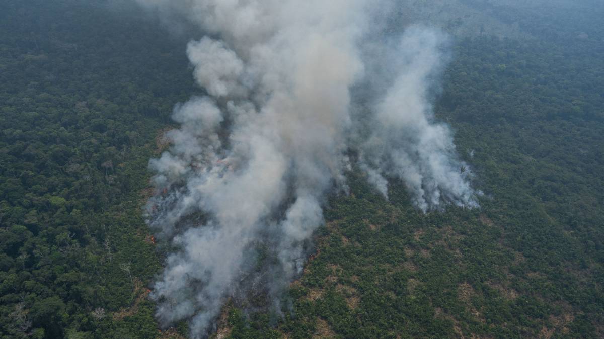 Fumaça próxima de Porto Velho, nesta sexta-feira.