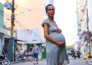 Os dias de Iriana nas ruas de Recife: com um bebê e sem documentos