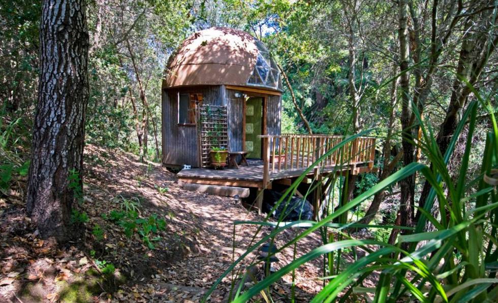 Uma cabana em forma de cogumelo é a casa mais visitada no mundo via Airbnb