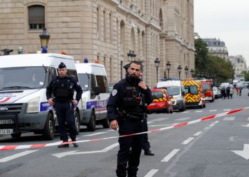 Ataque com faca deixa quatro policiais mortos na sede da polícia em Paris