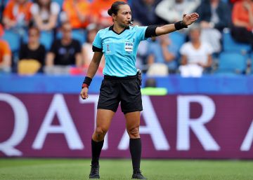 Edina Alves, a única árbitra na elite do futebol sonha apitar outra Copa do Mundo