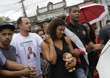 Tiro que matou a menina Ágatha partiu de PM “sob forte tensão”, diz inquérito