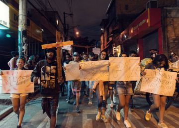 Documento não menciona ataques de jovens de baile funk contra PMs