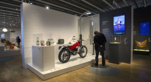 La moto Impala y la silla BKF.