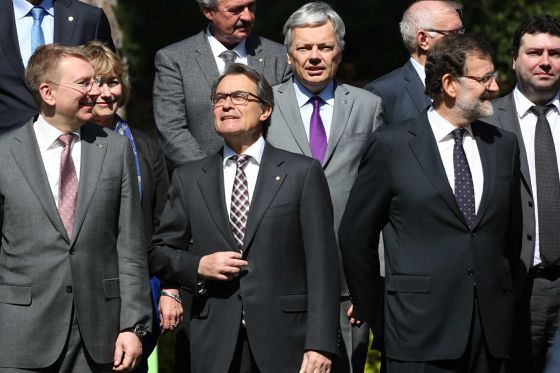 Artur Mas i Rajoy amb els ministres d'Exteriors de la UE.